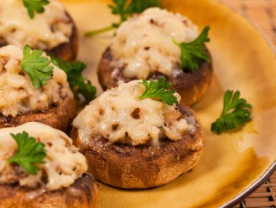 Funghi ripieni con Salsicce