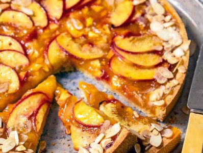 Crostata di Pesche al Vin Santo